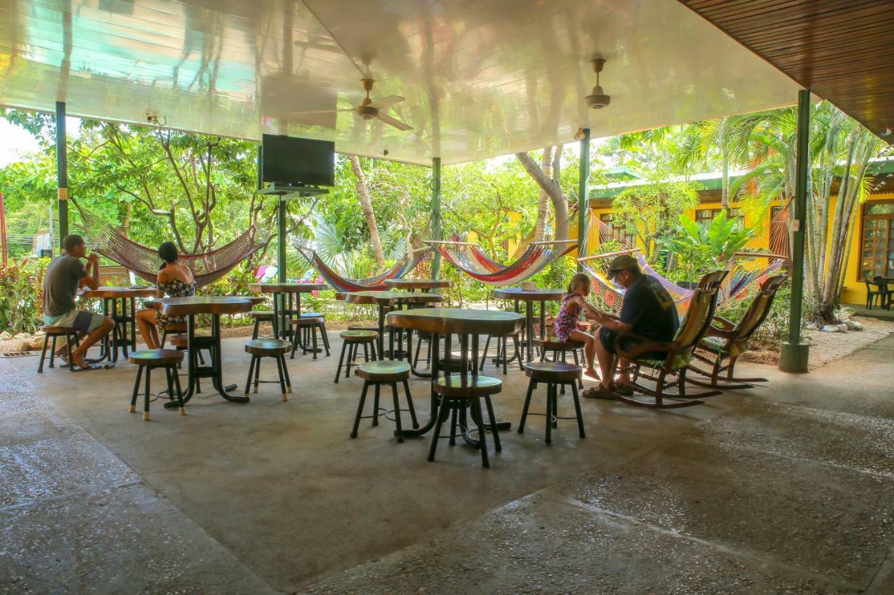 El Mono Loco Hotel Tamarindo Exterior foto